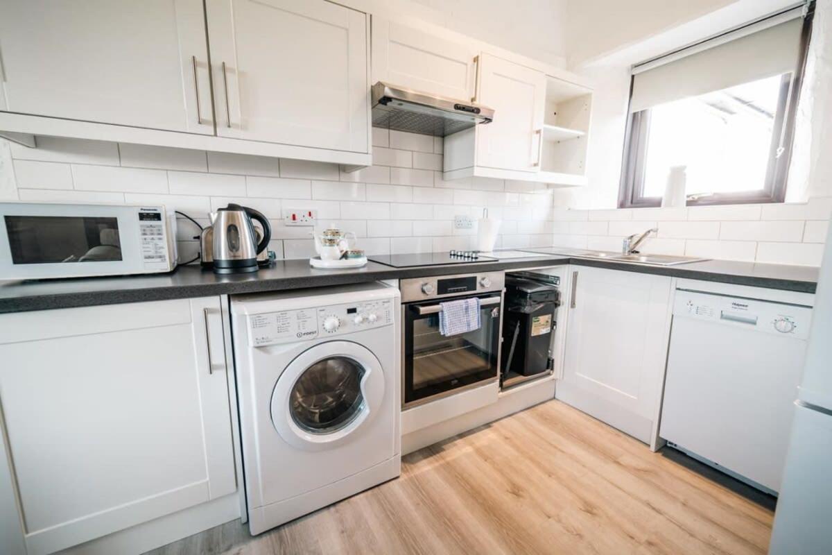 Lovely 2 Bedroom Coastal Cottage Near Bude Eksteriør billede