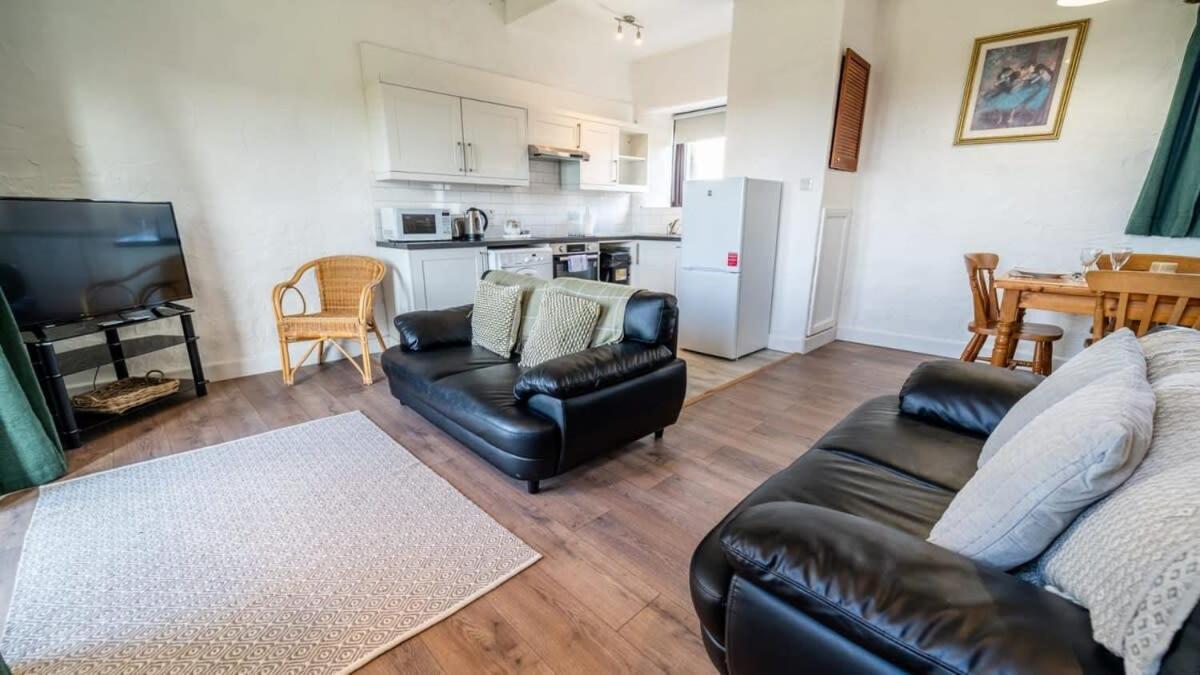 Lovely 2 Bedroom Coastal Cottage Near Bude Eksteriør billede